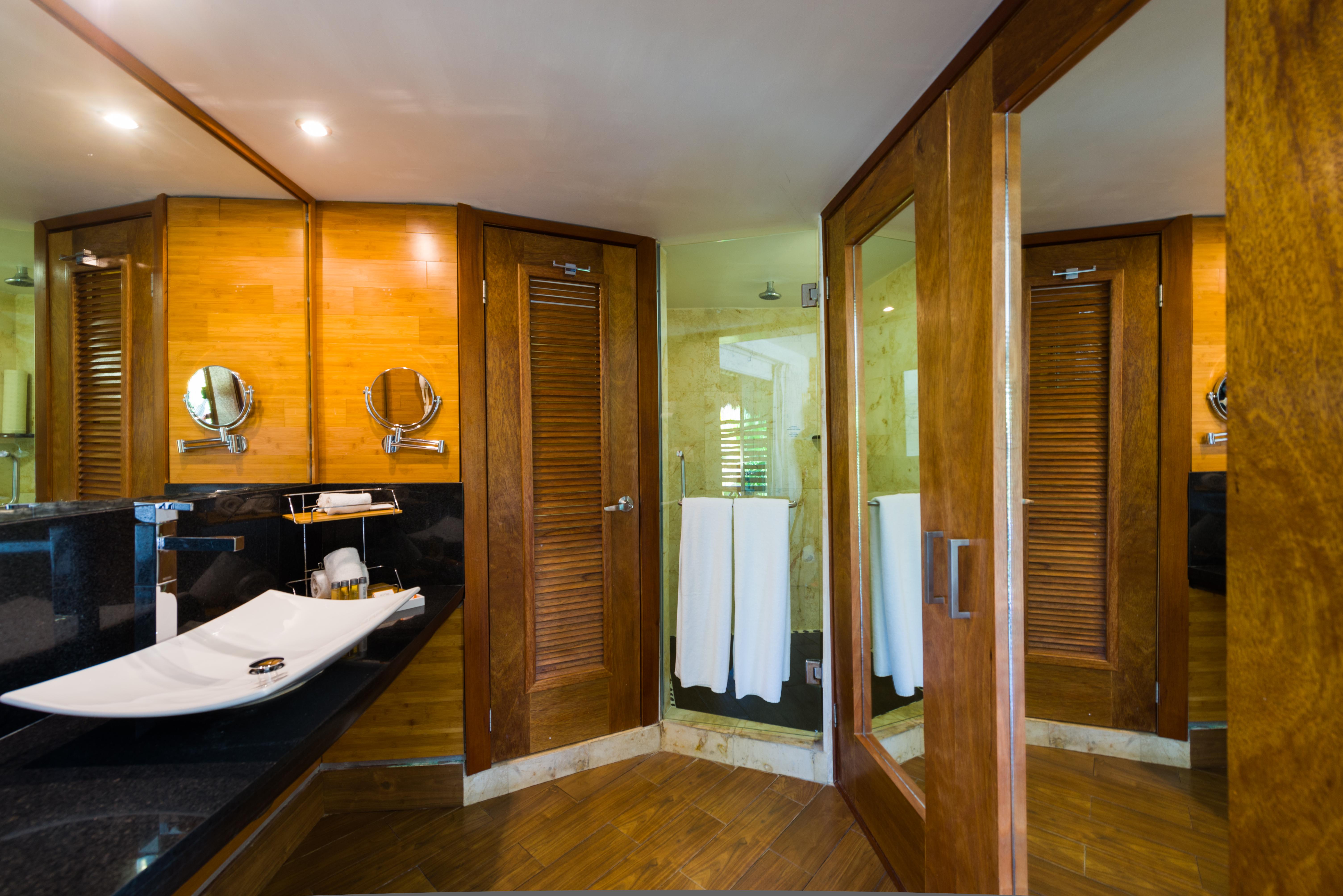 Magic Blue Spa Boutique Hotel Adults Only Playa del Carmen Exterior photo Bathroom