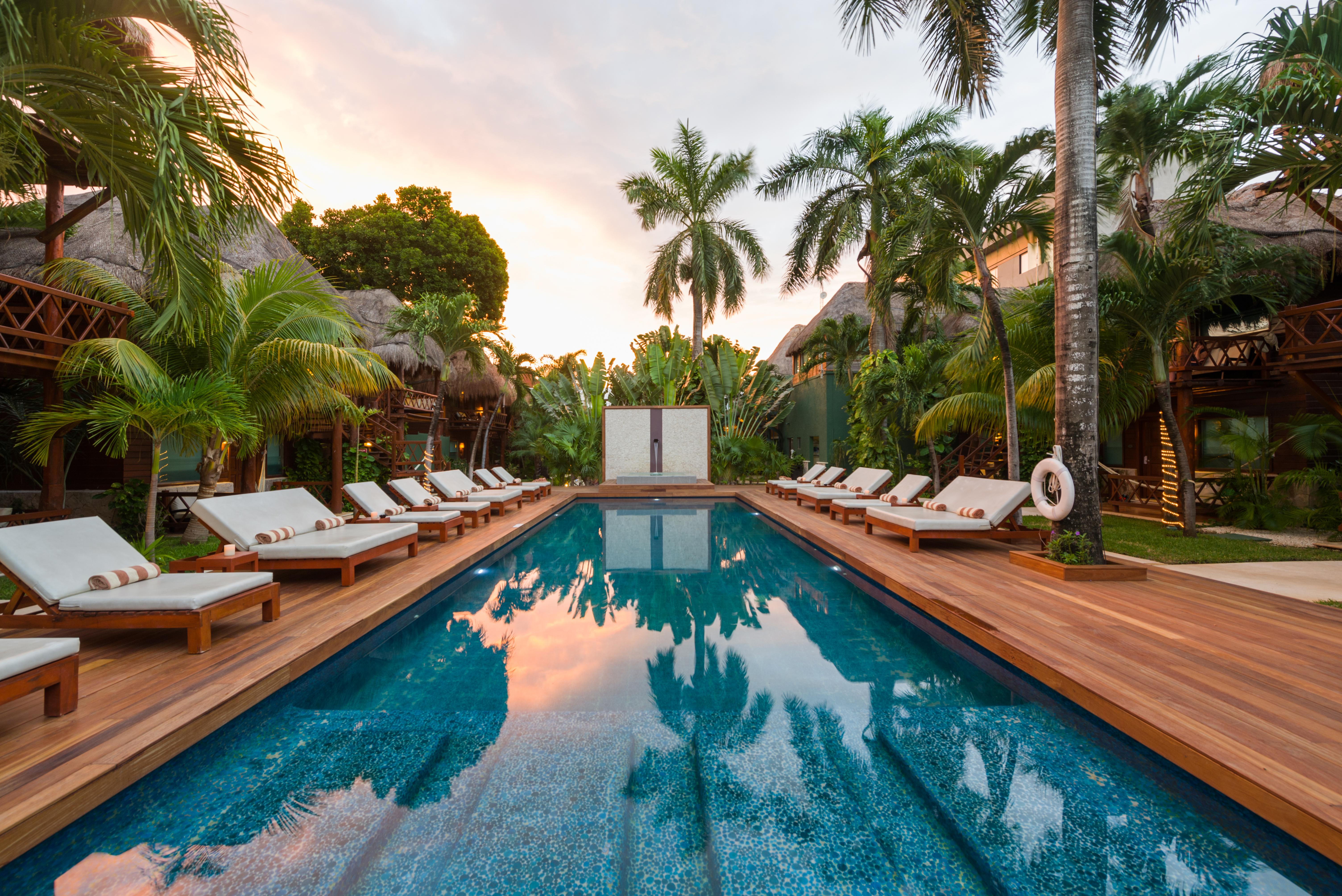 Magic Blue Spa Boutique Hotel Adults Only Playa del Carmen Exterior photo The swimming pool at the hotel