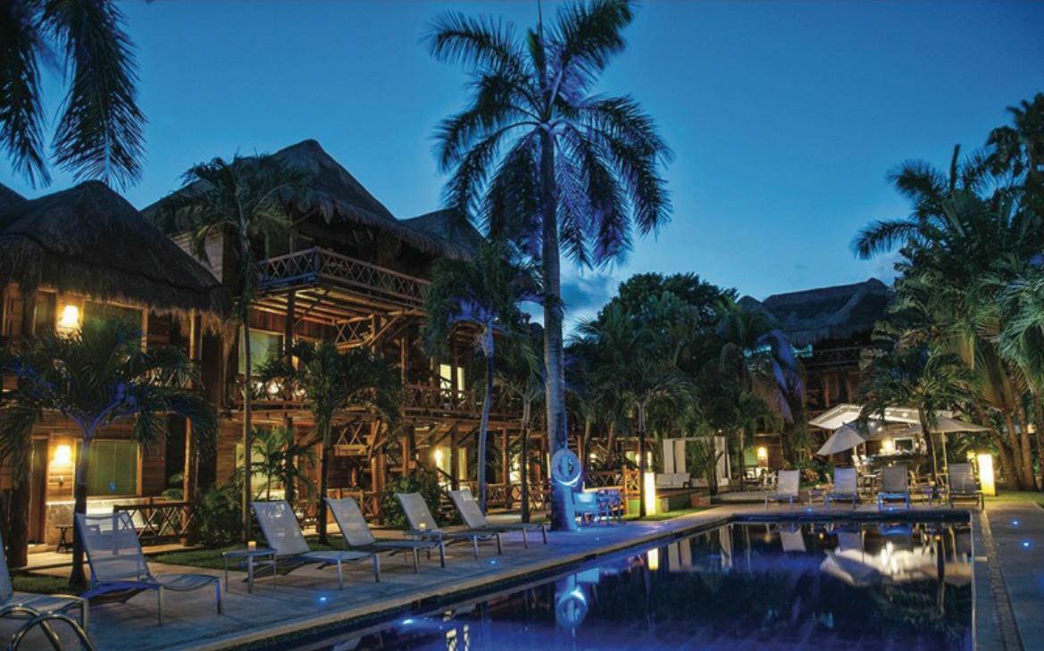 Magic Blue Spa Boutique Hotel Adults Only Playa del Carmen Exterior photo The resort at night