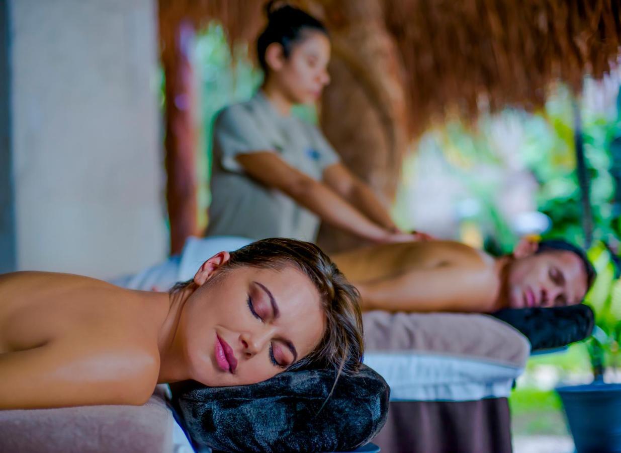 Magic Blue Spa Boutique Hotel Adults Only Playa del Carmen Exterior photo Massage at a spa