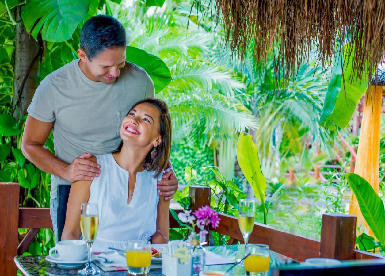 Magic Blue Spa Boutique Hotel Adults Only Playa del Carmen Exterior photo A couple at a resort